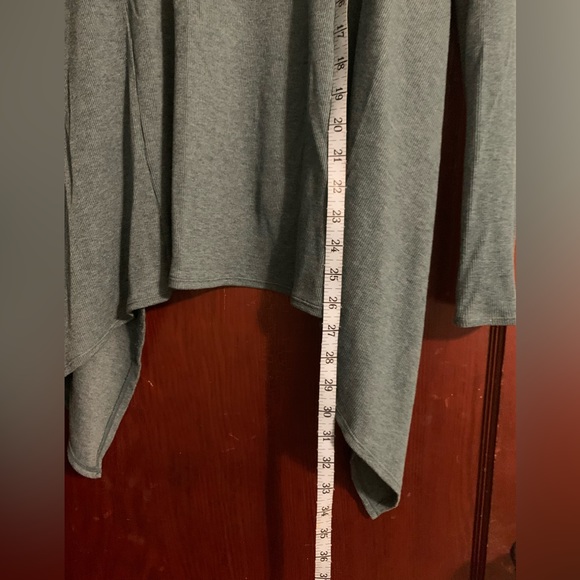 Duster - Picture 2 of 6